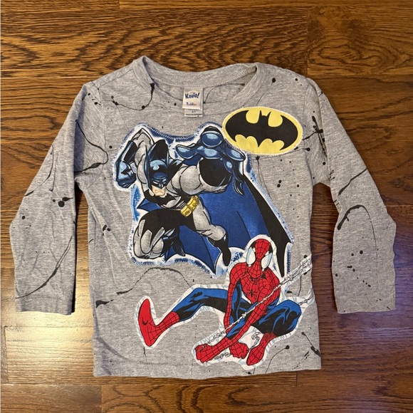 TEE-HEE *RARE* boys superhero appliqué splatter long sleeve top sz 3T like new - Picture 2 of 3